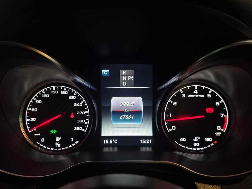 Mercedes Benz C Class - Vista 10