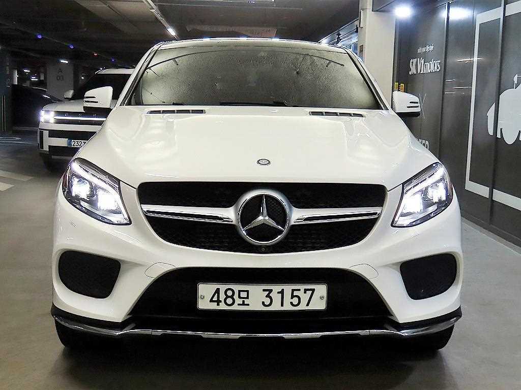 Mercedes Benz GLE Class - Vista 2