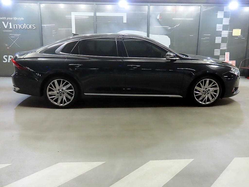 HYUNDAI Grandeur - Vista 3