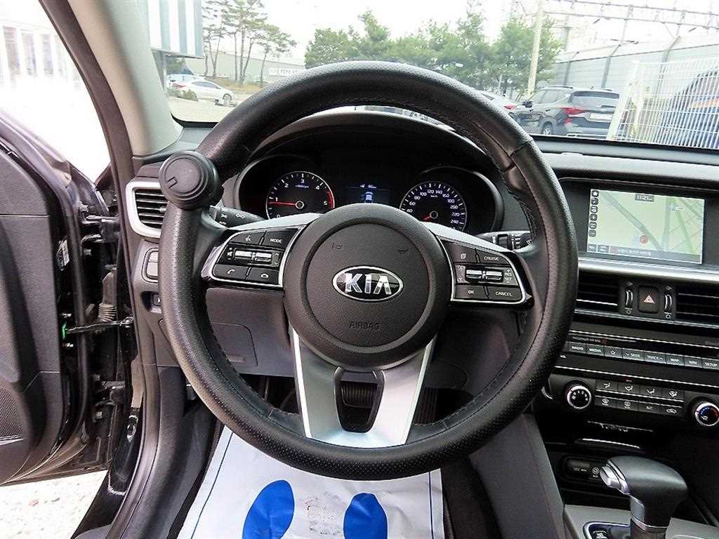 KIA K5 - Vista 8