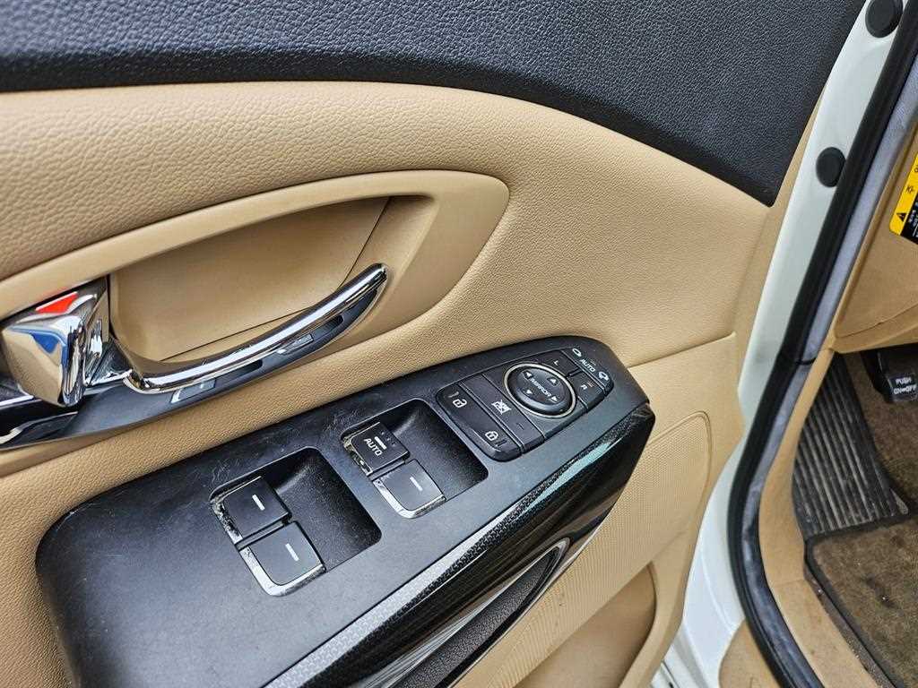 KIA Carnival - Vista 11