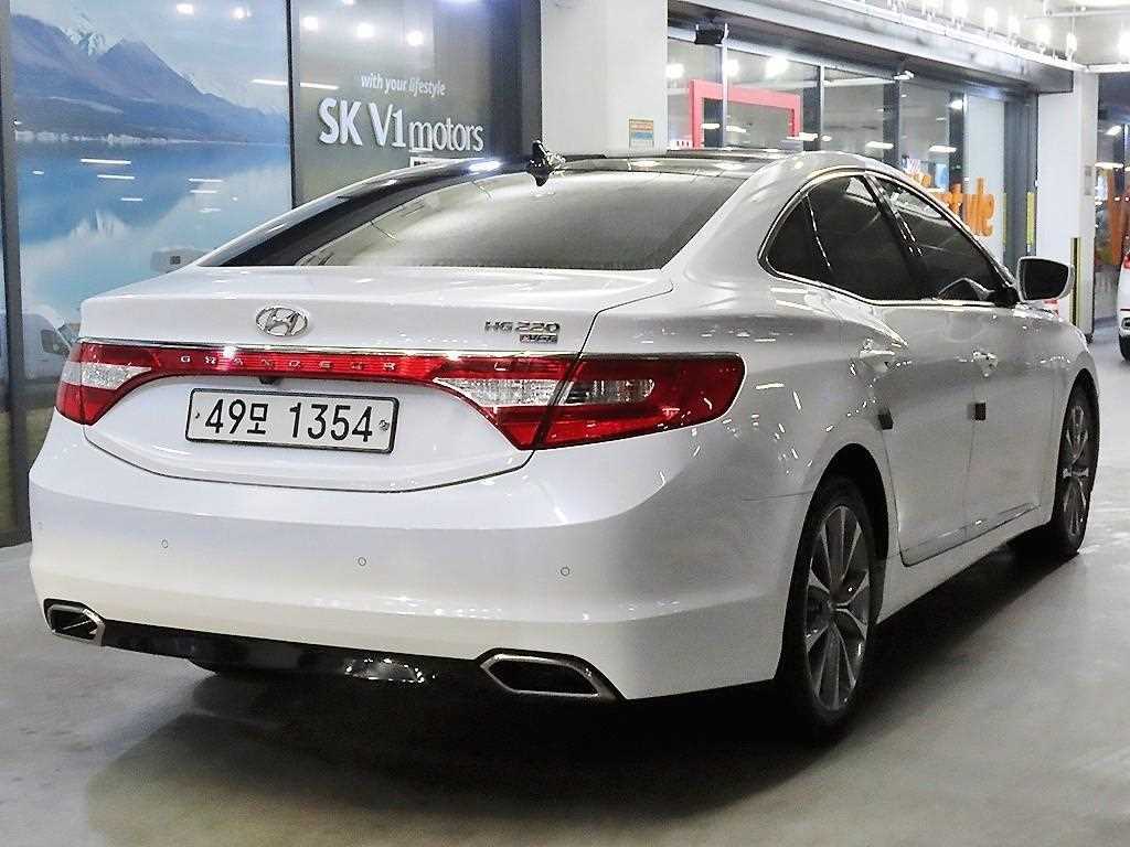 HYUNDAI Grandeur - Vista 5
