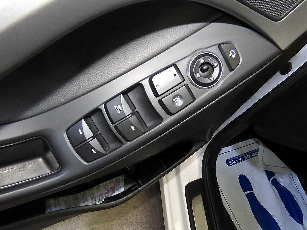 HYUNDAI Avante 2015 Blanco - Importación desde Corea - HF Imports Iquique - Foto 13