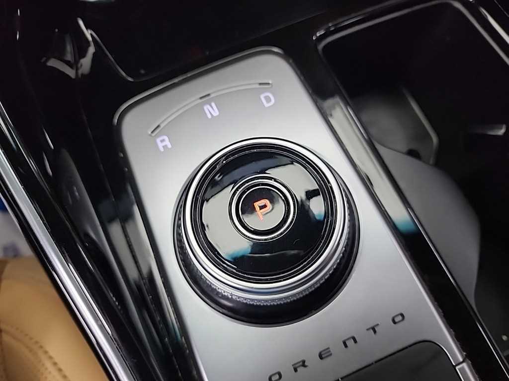 KIA Sorento - Vista 8