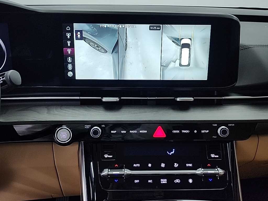 KIA Carnival - Vista 10