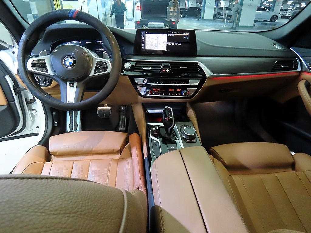 BMW 5 Series - Vista 10