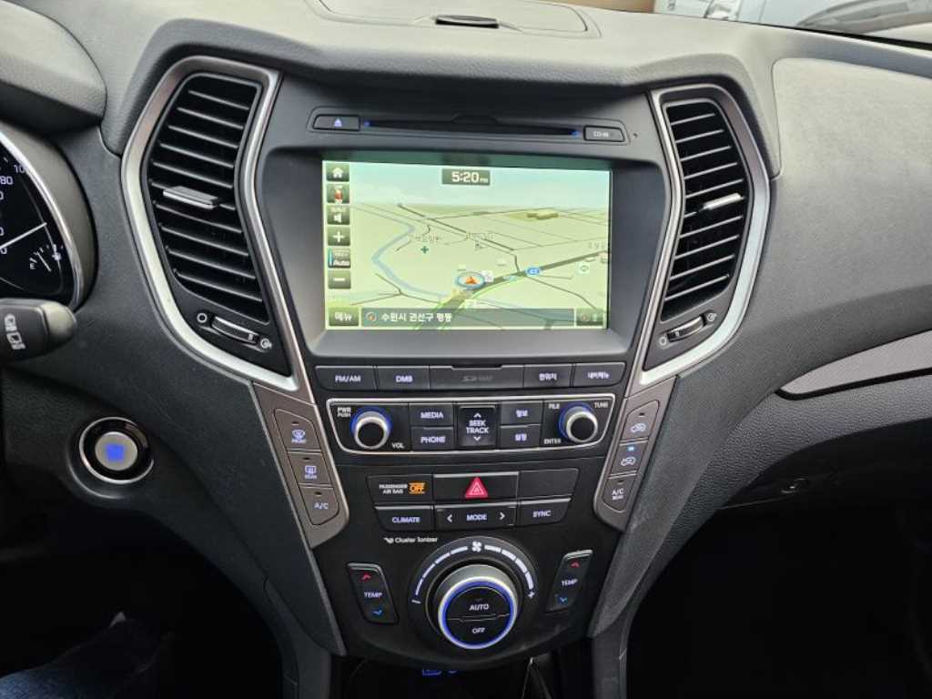 HYUNDAI Santa Fe - Vista 8