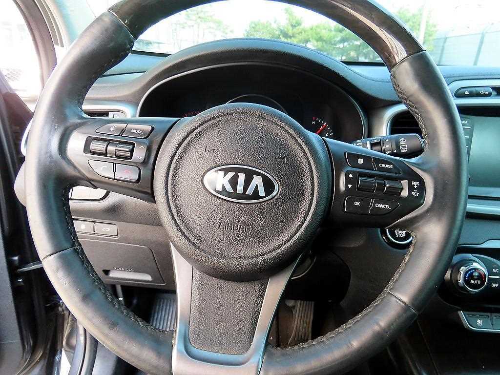 KIA Sorento - Vista 8