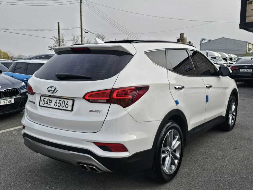 HYUNDAI Santa Fe - Vista 5