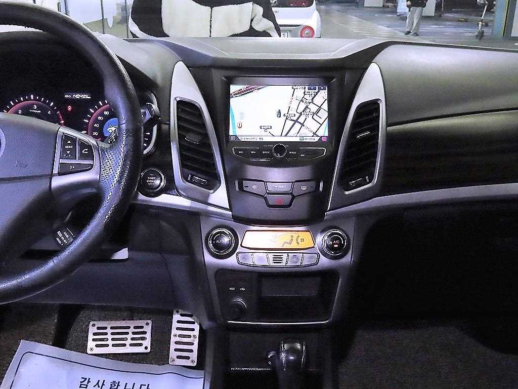 Ssangyong Korando - Vista 11