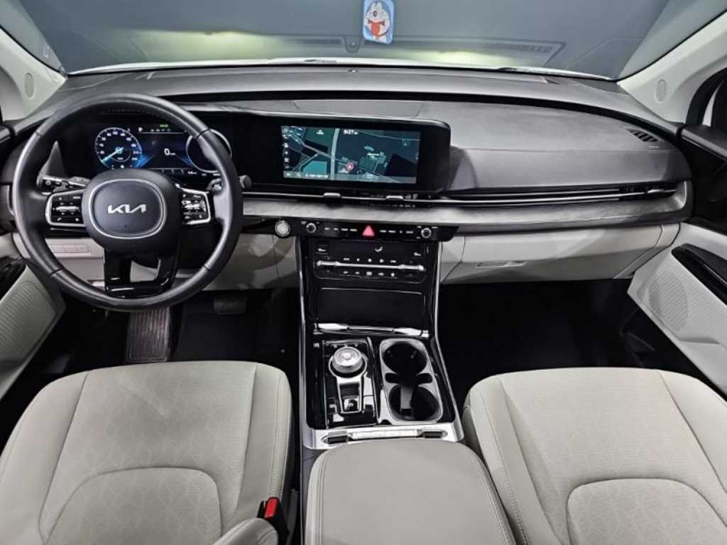 KIA Carnival - Vista 5
