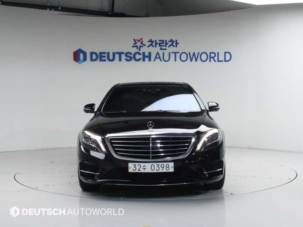 Mercedes Benz S Class - Vista 3
