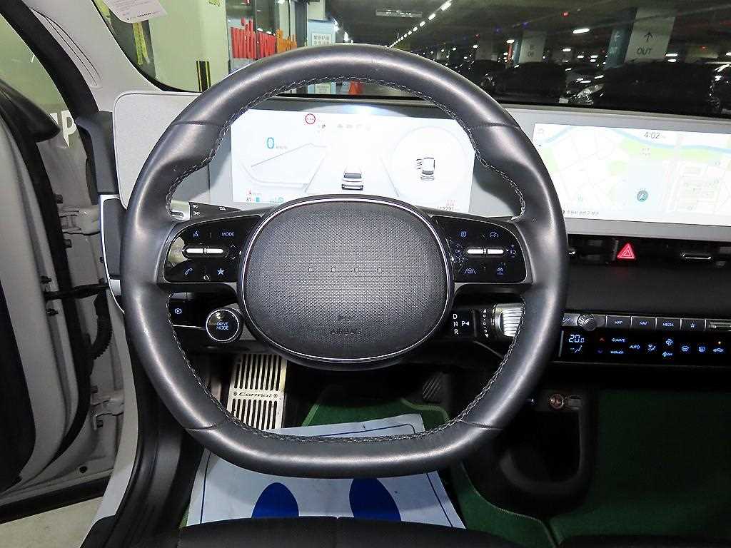 HYUNDAI Ioniq 5 - Vista 8