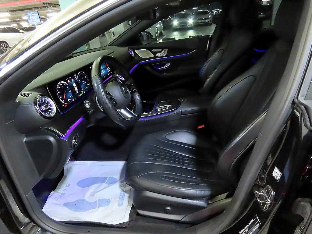 Mercedes Benz CLS Class - Vista 6