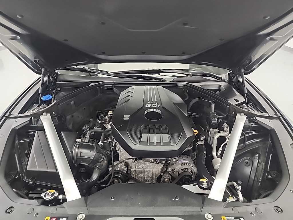 Genesis G70 - Vista 6