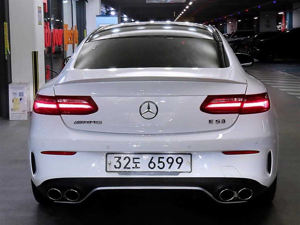 Mercedes Benz E class - Vista 5