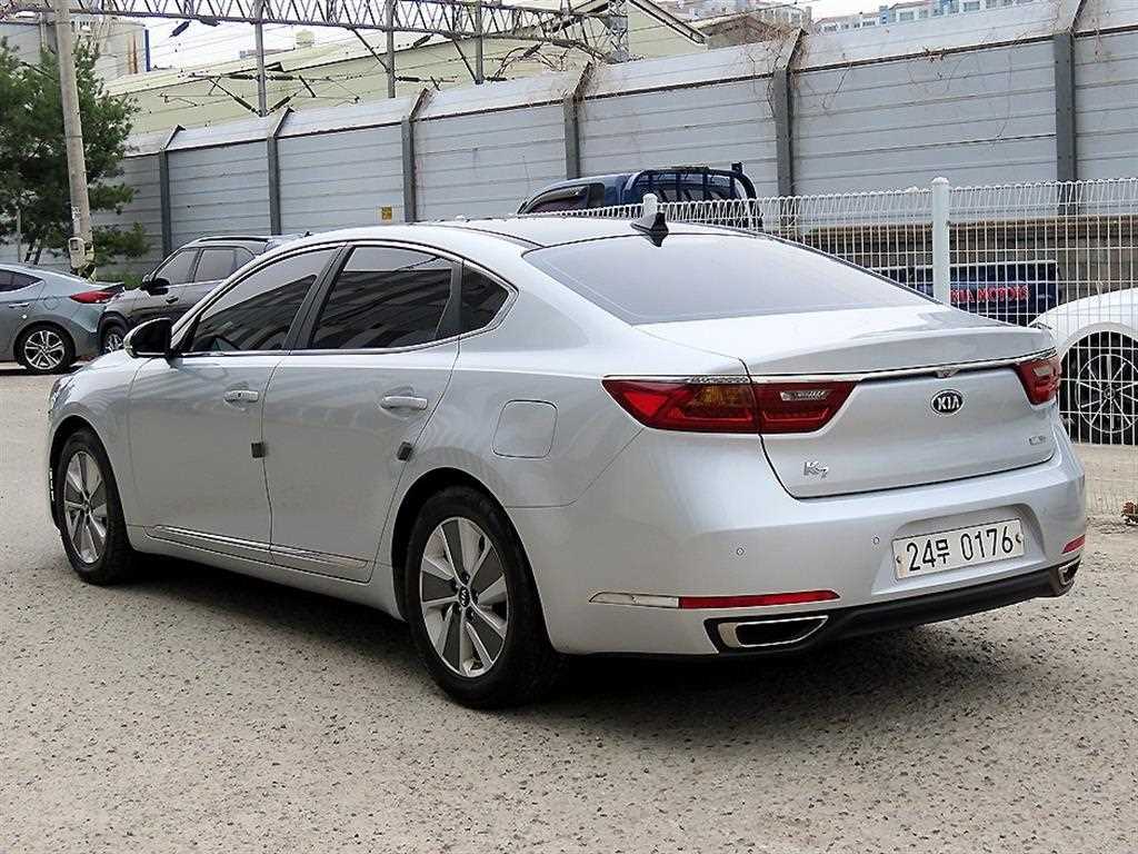 KIA K7 - Vista 3