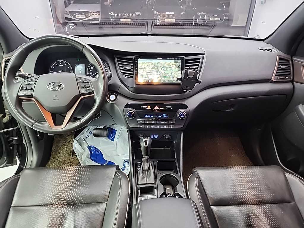HYUNDAI Tucson - Vista 7