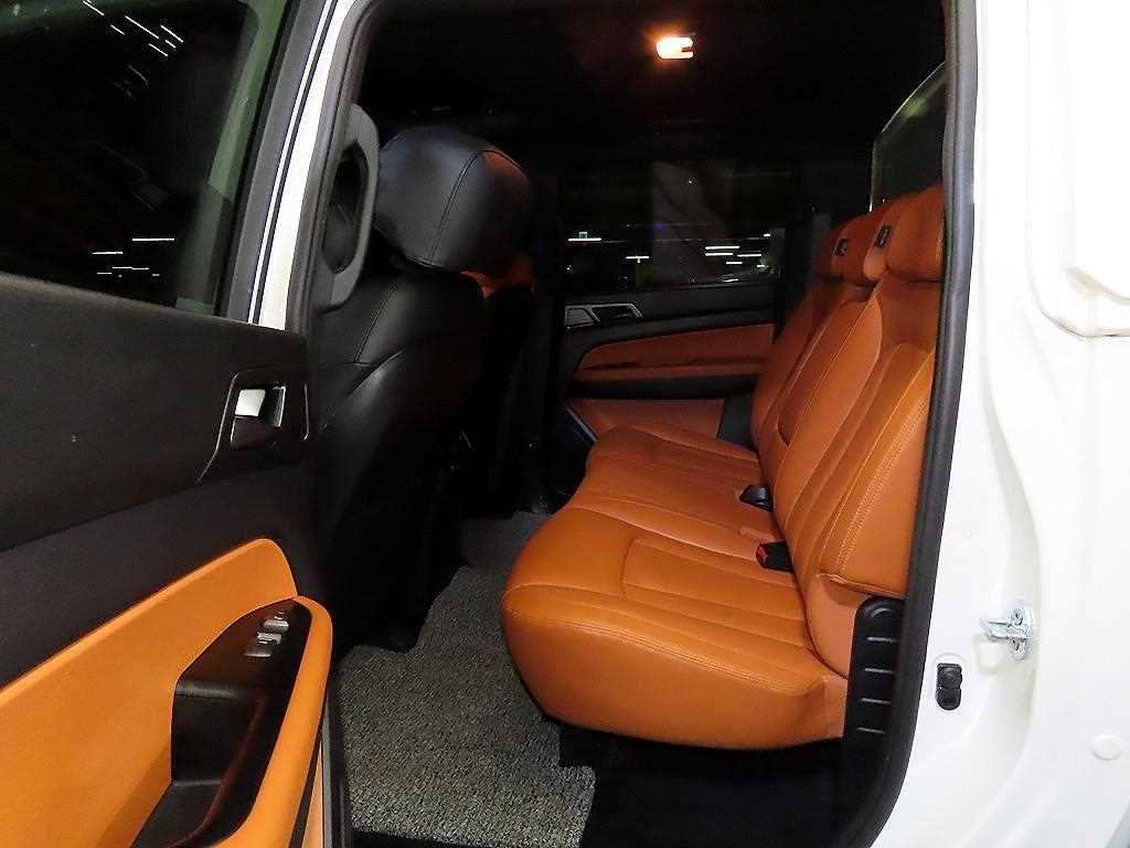 Ssangyong Rexton - Vista 7