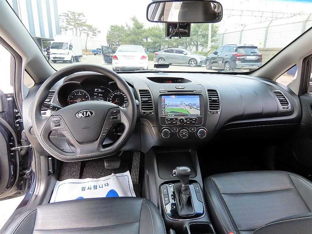 KIA K3 - Vista 7