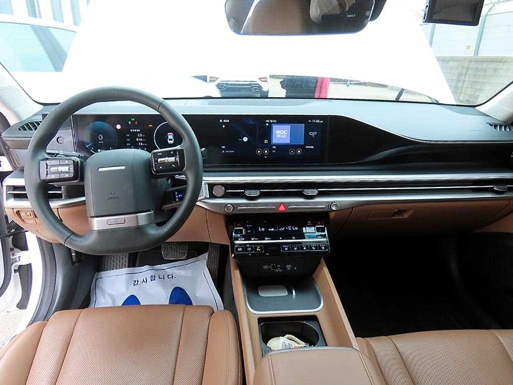 HYUNDAI Grandeur - Vista 7