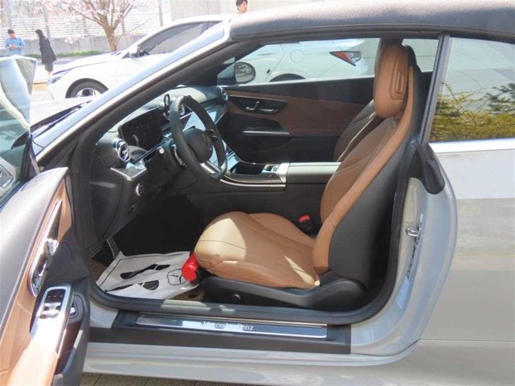 Mercedes Benz CLE Class 2026 skyblue - Importación desde Corea - HF Imports Iquique - Foto 14