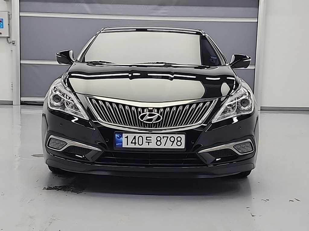 HYUNDAI Grandeur - Vista 2