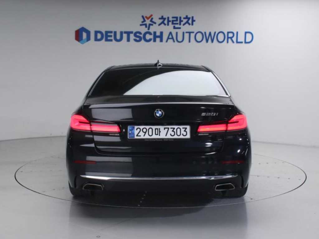 BMW 5 Series - Vista 4