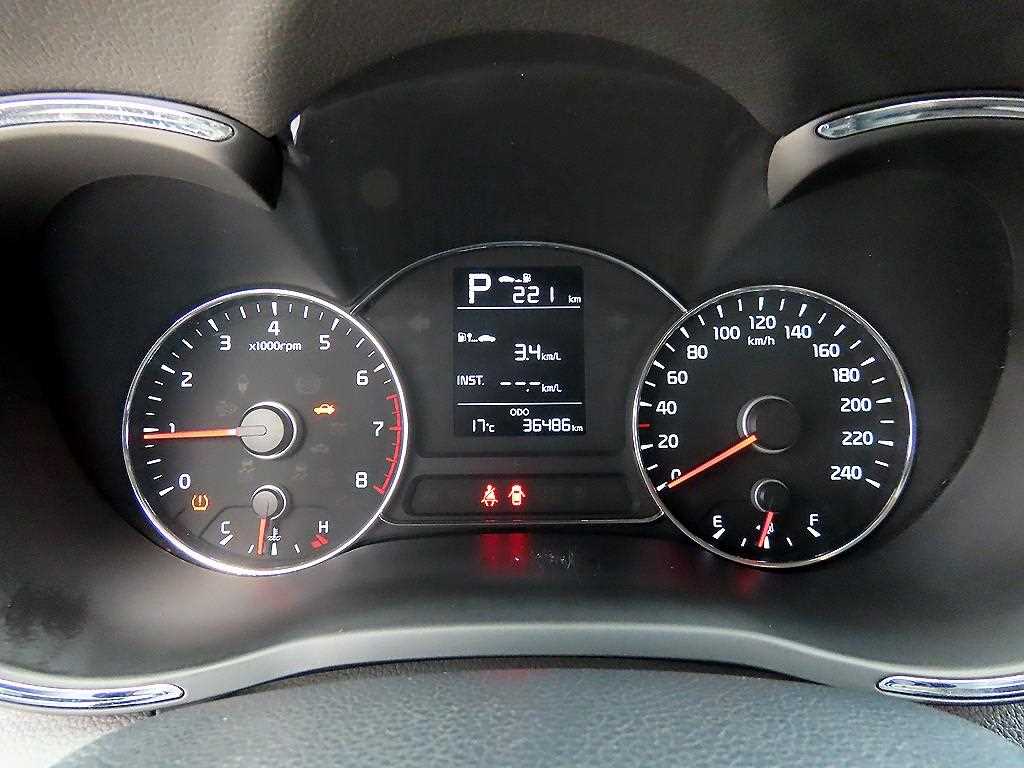 KIA K3 - Vista 9