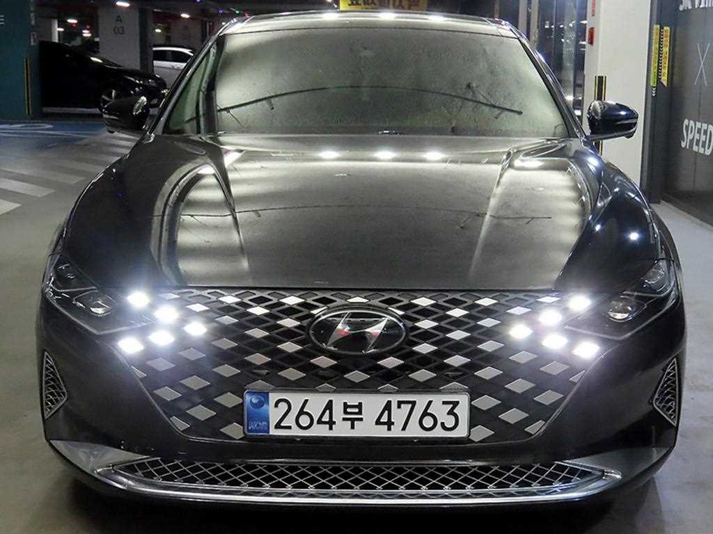 HYUNDAI Grandeur - Vista 2