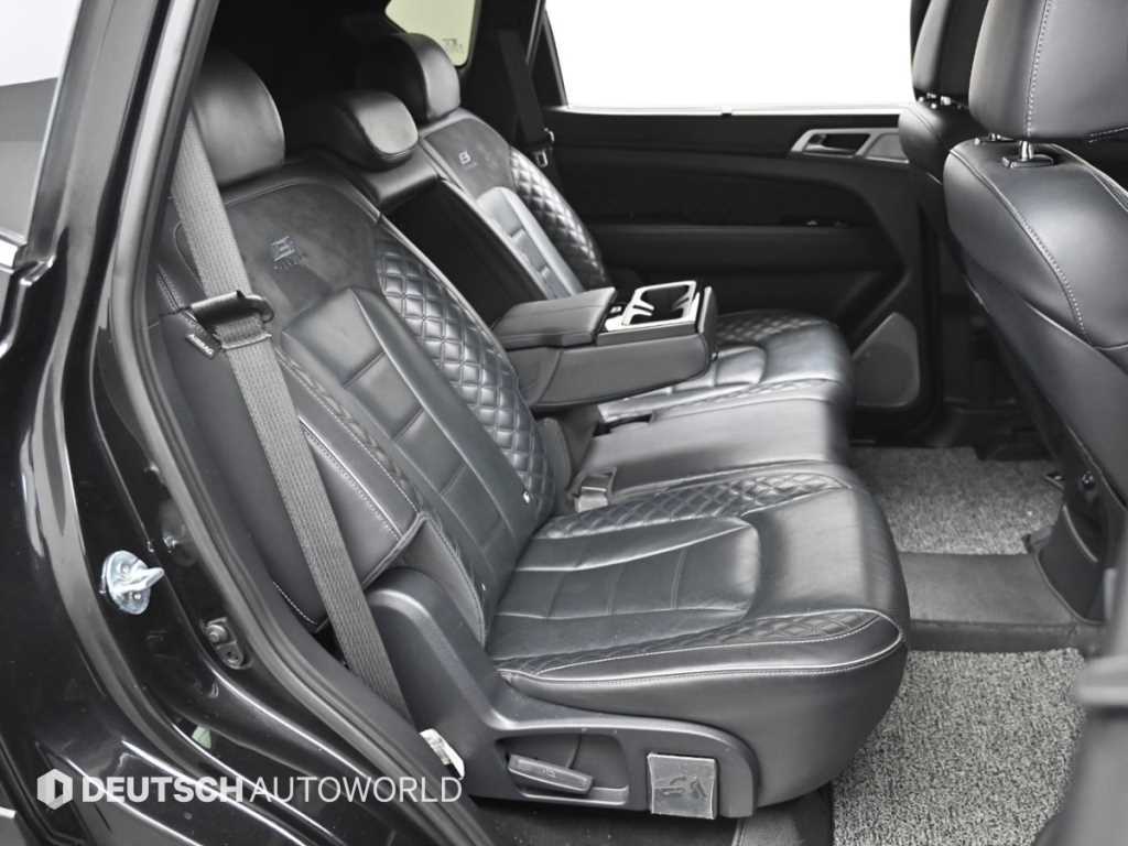 Ssangyong Rexton - Vista 12