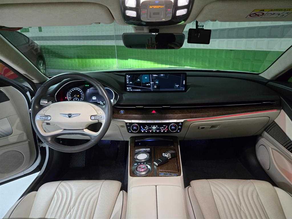 Genesis G80 - Vista 8