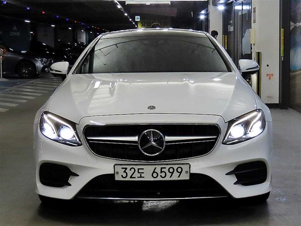 Mercedes Benz E class - Vista 2