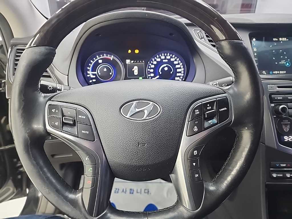 HYUNDAI Grandeur - Vista 9