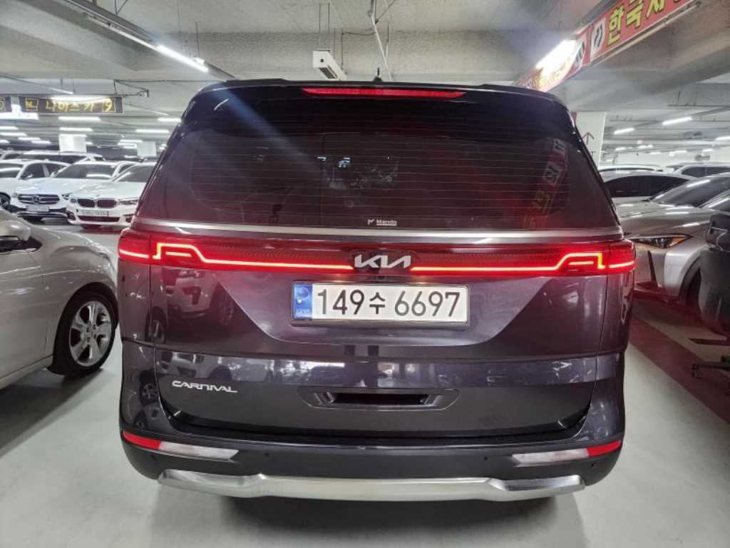 KIA Carnival - Vista 4