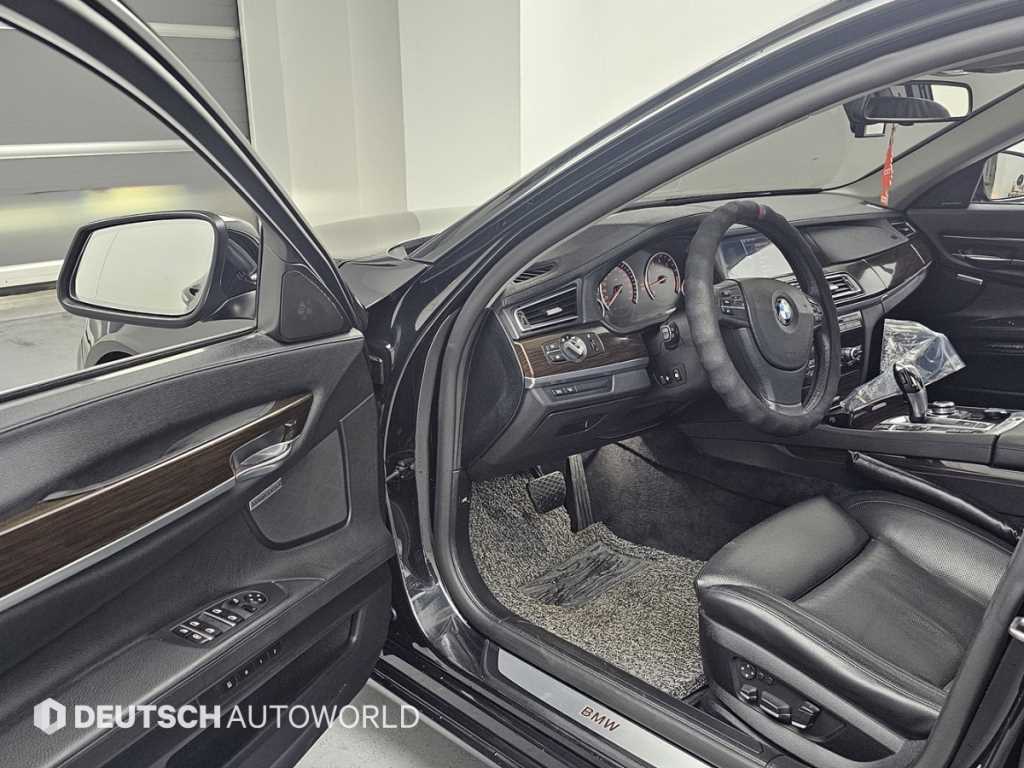 BMW 7 Series - Vista 11