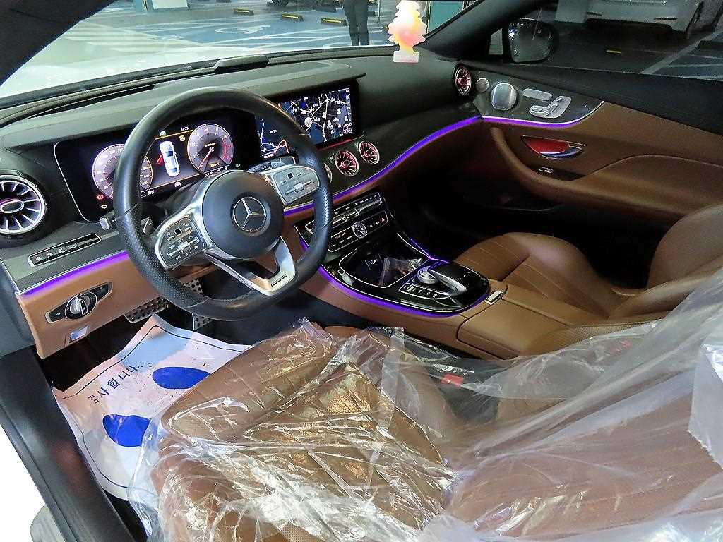 Mercedes Benz E class - Vista 10