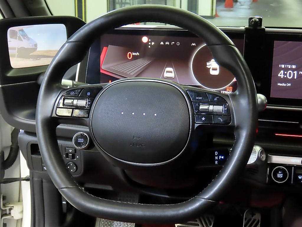 HYUNDAI Ioniq 6 - Vista 8