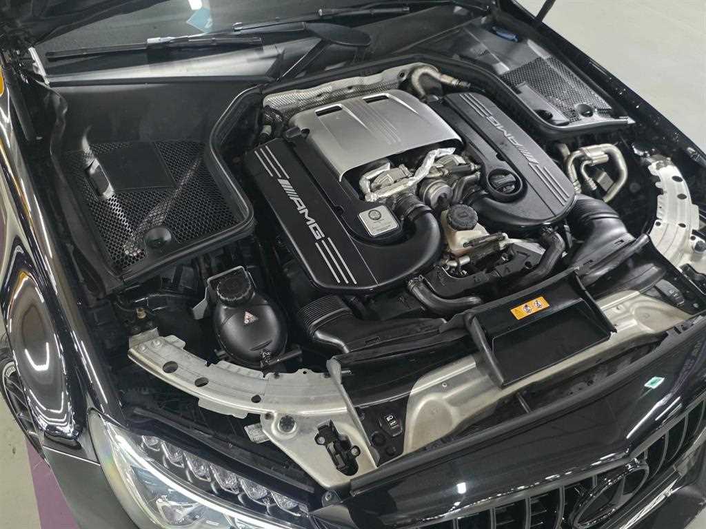 Mercedes Benz C Class 2017 Negro - Importación desde Corea - HF Imports Iquique - Foto 19