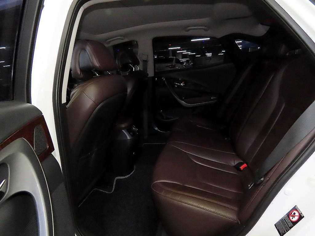 HYUNDAI Grandeur - Vista 8