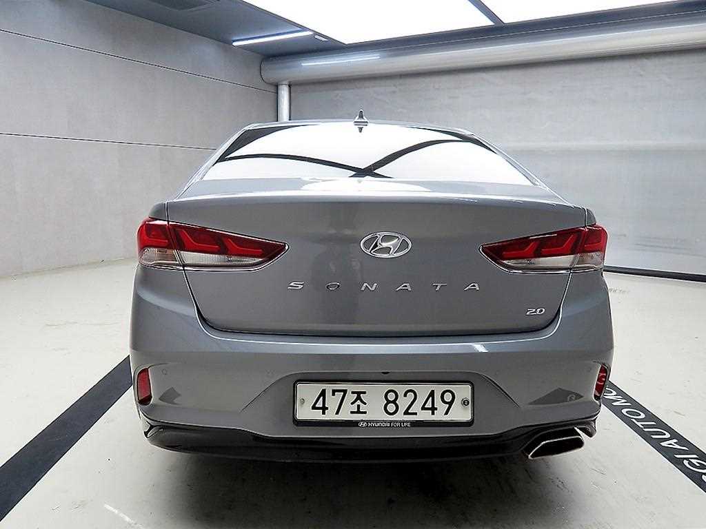 HYUNDAI Sonata - Vista 3