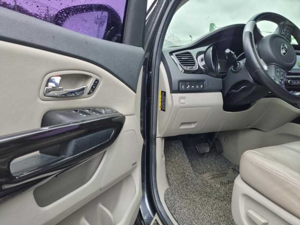 KIA Carnival 2019 Gris - Importación desde Corea - HF Imports Iquique - Foto 13
