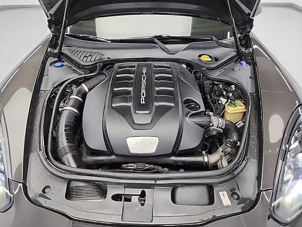 Porsche Panamera - Vista 5