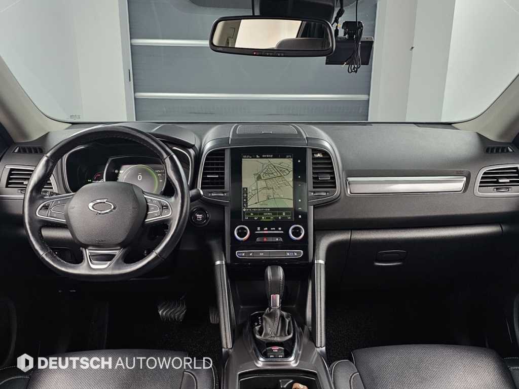 SAMSUNG QM6 - Vista 8