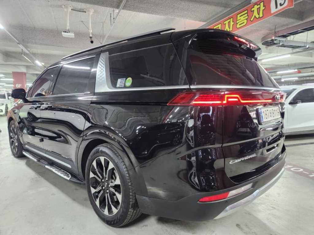 KIA Carnival - Vista 2