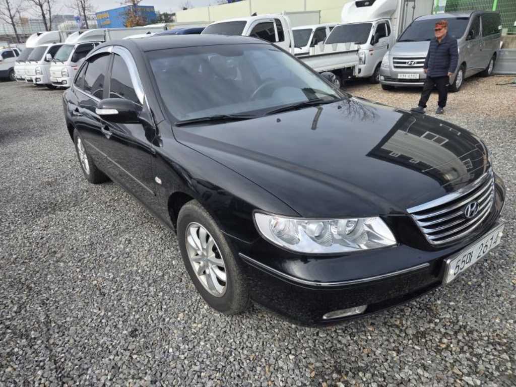 HYUNDAI Grandeur - Vista 2