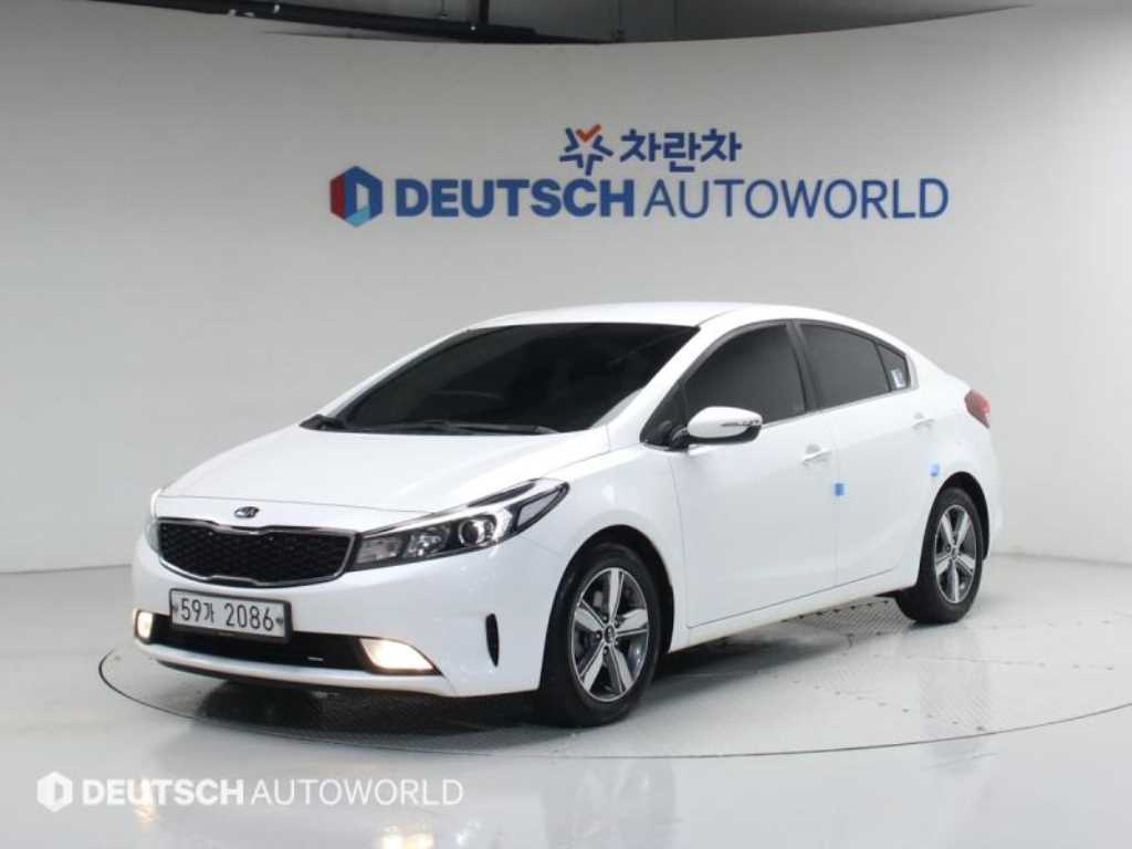 KIA K3 2018 Blanco - Importación desde Corea - HF Imports Iquique - Foto 1