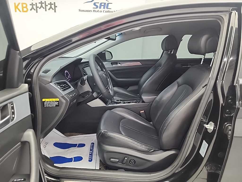 HYUNDAI Sonata - Vista 11