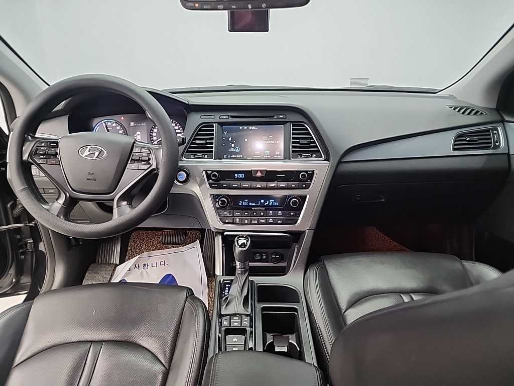 HYUNDAI Sonata - Vista 7