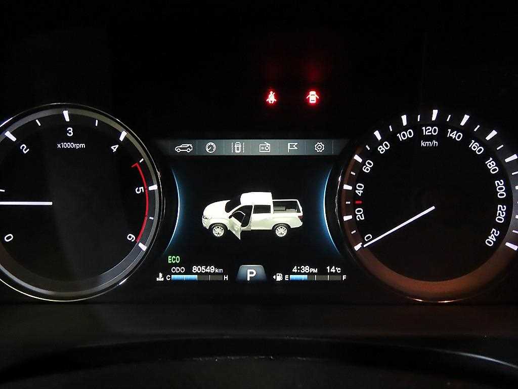 Ssangyong Rexton - Vista 9